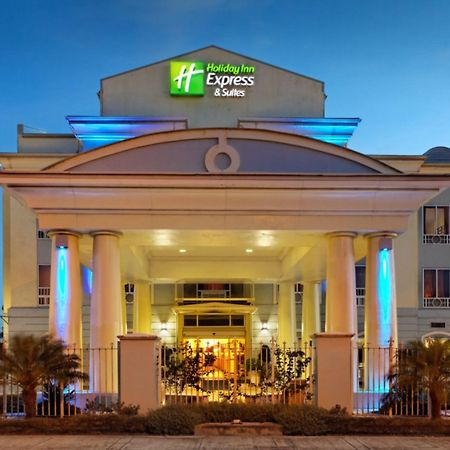 Holiday Inn Express Trincity By Ihg Piarco Dış mekan fotoğraf