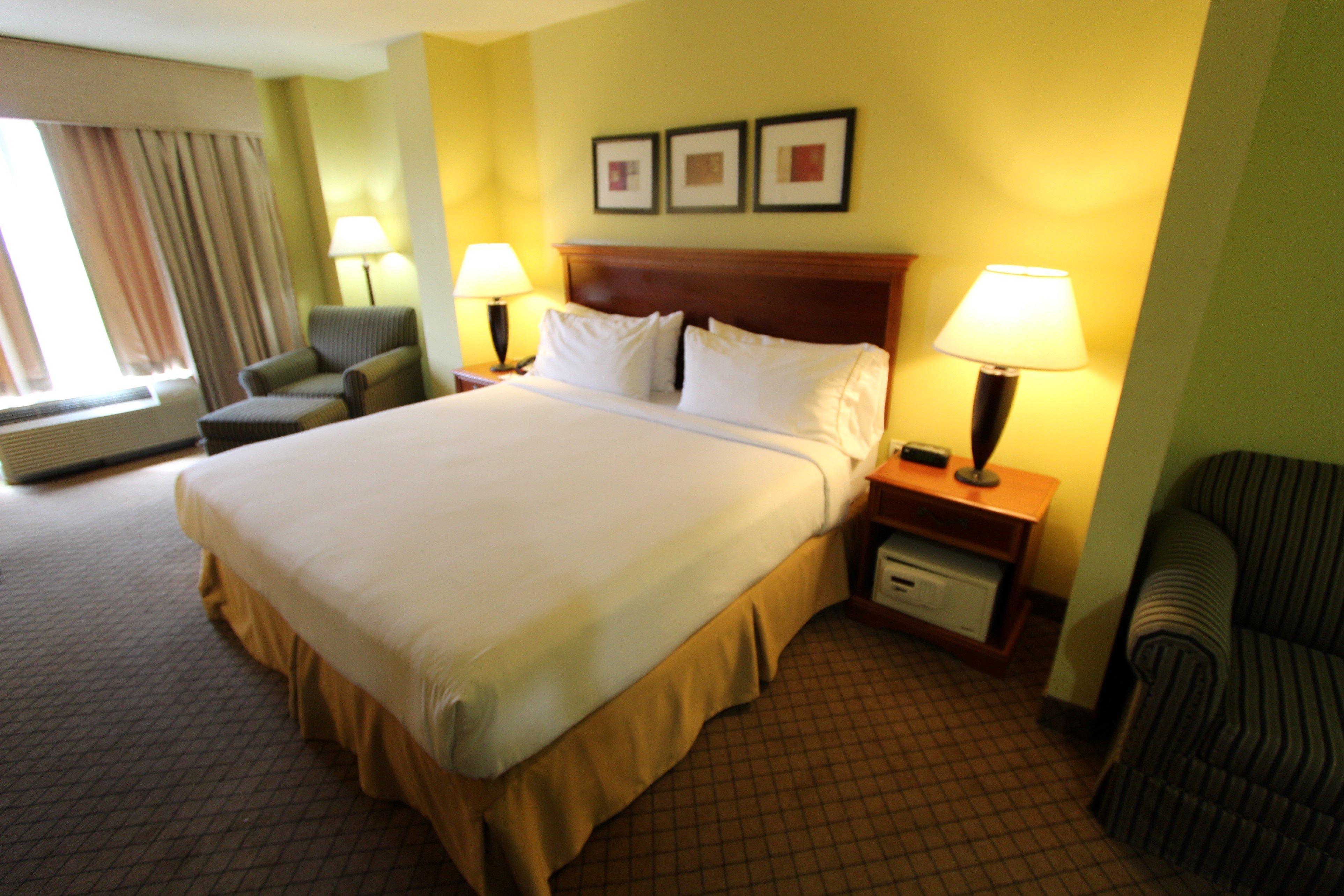Holiday Inn Express Trincity By Ihg Piarco Dış mekan fotoğraf