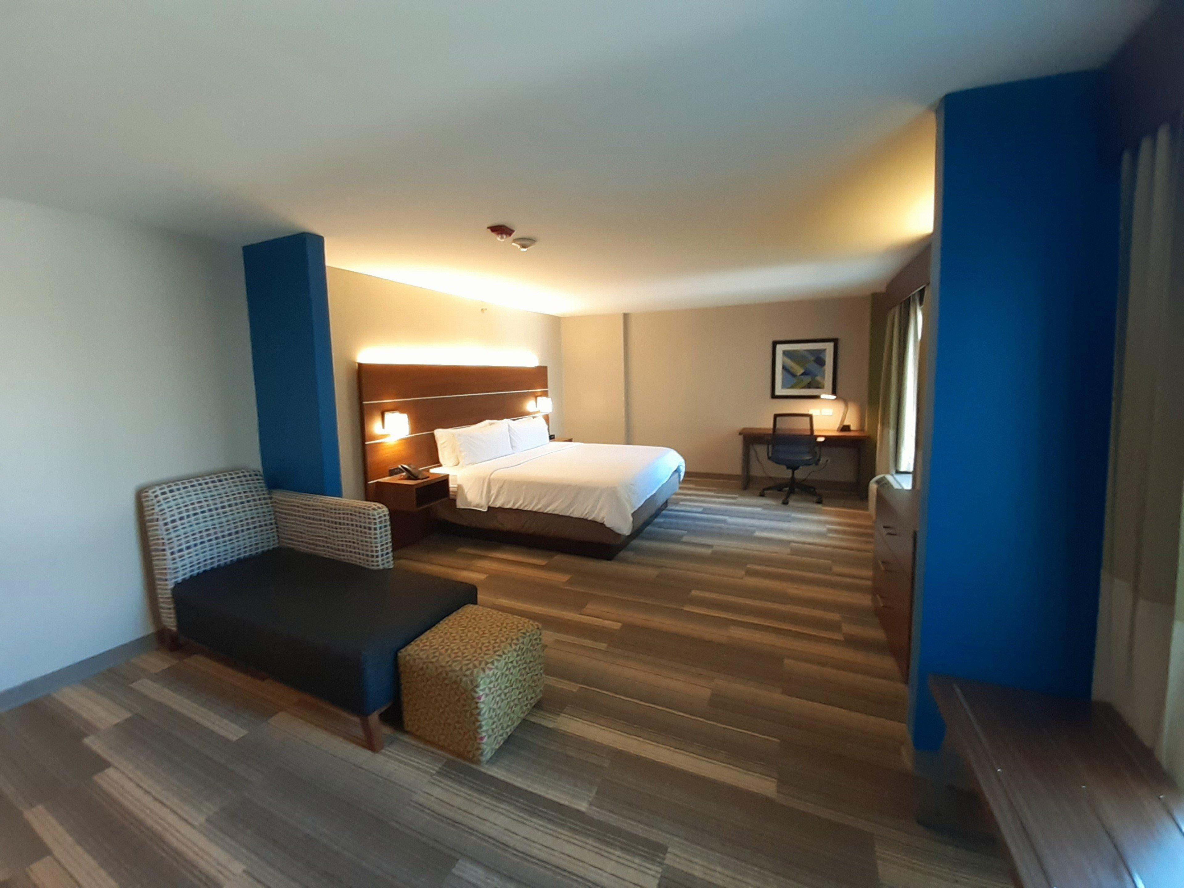 Holiday Inn Express Trincity By Ihg Piarco Dış mekan fotoğraf
