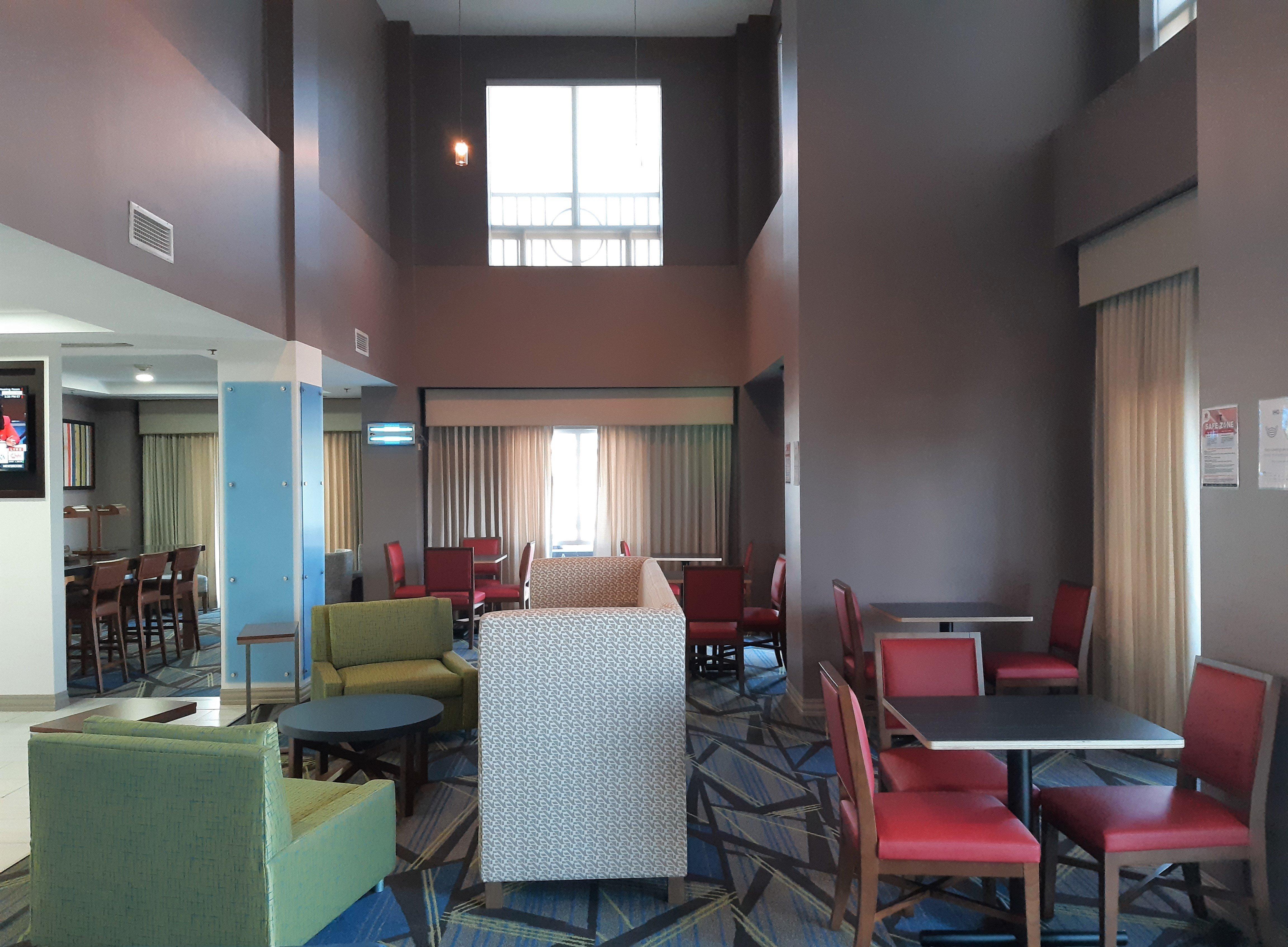 Holiday Inn Express Trincity By Ihg Piarco Dış mekan fotoğraf