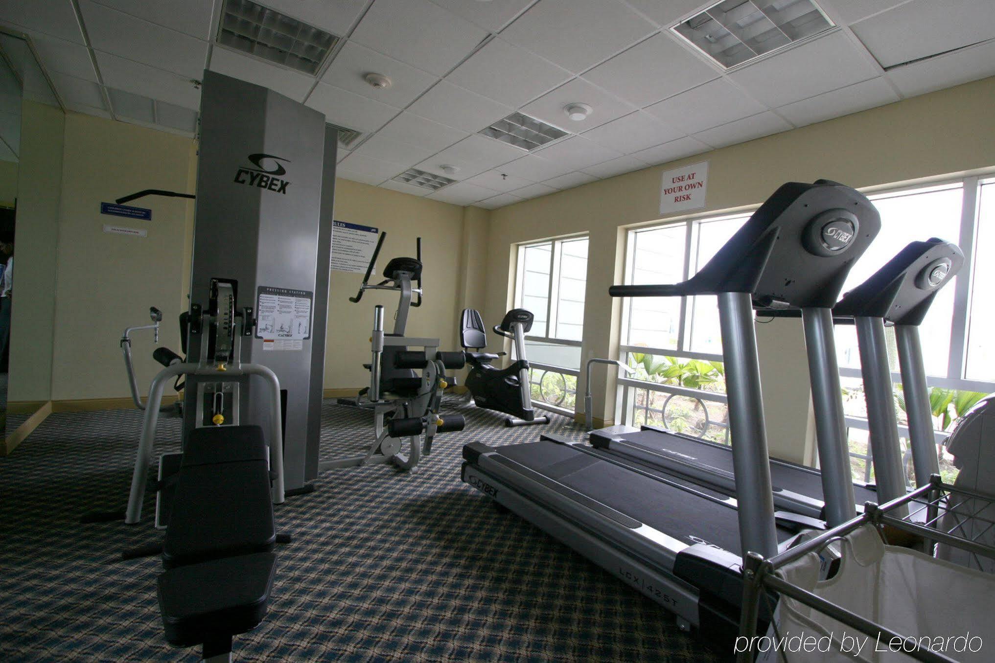 Holiday Inn Express Trincity By Ihg Piarco Dış mekan fotoğraf